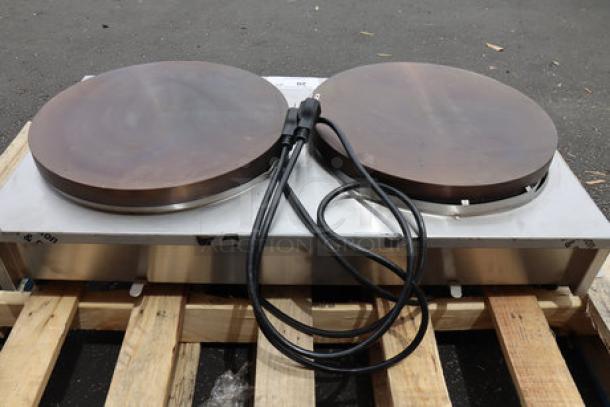 Brand new Krampouz CECIJ4 dual electric cast iron crepe maker, 15 3/4", 240V/3600W, scratched and dented, out of packaging.