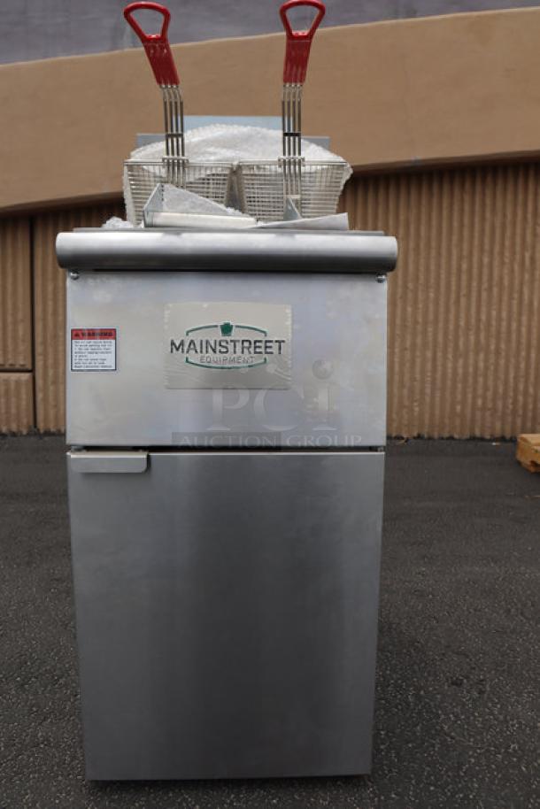 Brand new MainStreet Equipment 541FF40N stainless steel floor fryer, 40 lb. capacity, 90,000 BTU, slight scratches, natural gas.