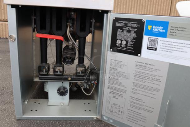 MainStreet Equipment 541FF40N gas fryer, 40 lb. capacity, stainless steel, new scratch-n-dent, 90,000 BTU, labels included.