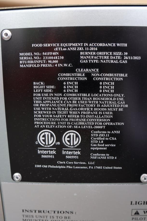 Brand new MainStreet Equipment 541FF40N 40 lb. stainless steel floor fryer, 90,000 BTU, natural gas. S/N: 2310048230.
