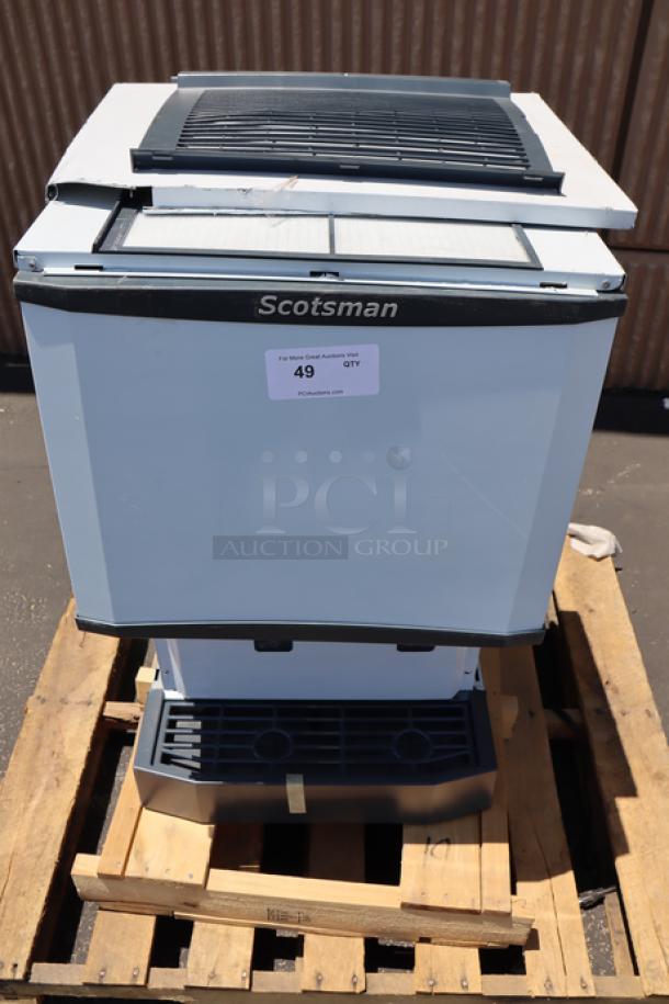 Scotsman HID525A-1 Meridian ice maker and water dispenser, new with dented metal panels, 25 lb storage, S/N 24111320011237.