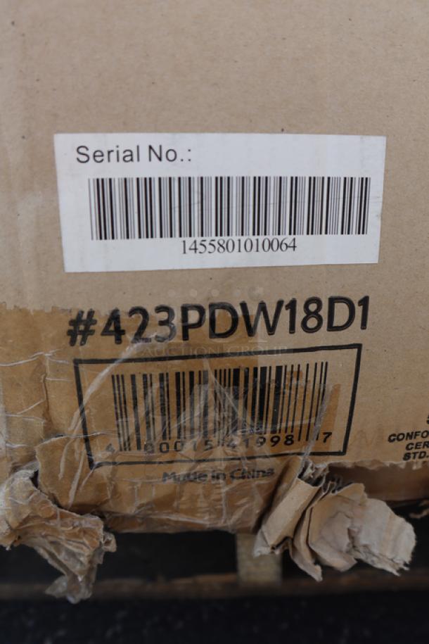Serial number label showing "1455801010064" for ServIt PDW18D1 pizza warmer. Box has visible wear and tear.