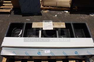 BRAND NEW Vollrath 38119 ServeWell® Electric Five Pan Hot Food Table, 208/240V, 3,000-4,000W, with scratches and dents.