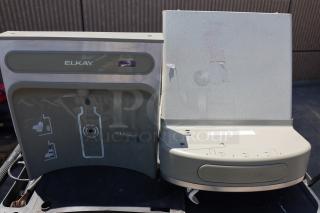 Zurn Elkay EZSDWSLK ezH20 light gray hands-free bottle filling station with drinking fountain. Scratch and dent condition.