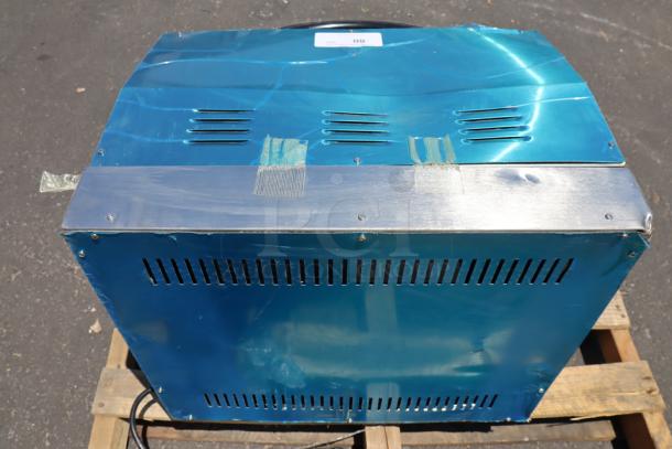 Brand new Avantco SAL23M salamander, 23" electric, 208/240V, 3450/4000W, blue protective film, minor scratches, S/N: CK-240911R-637.