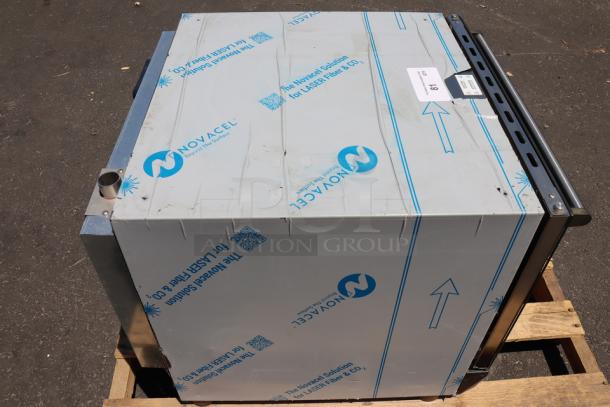 BRAND NEW Cooking Performance Group COH-D4-M 4 Tray Convection Oven, boxed, scratch-n-dent, S/N: 00K4618964.