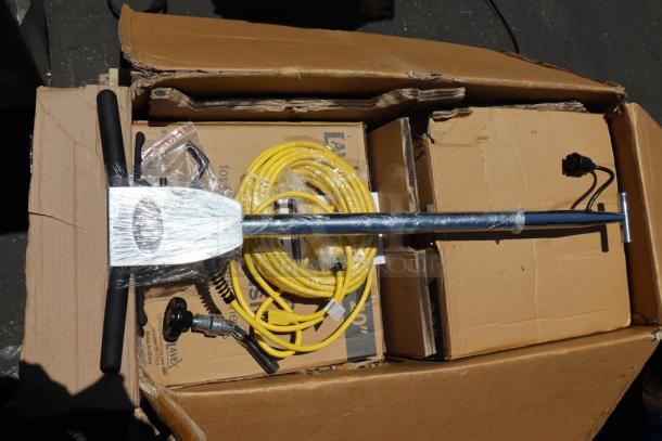 Brand new Lavex 978LAVP20A 20" rotary floor cleaner, 175 RPM, 120v, 45ft cord. Original packaging damaged.