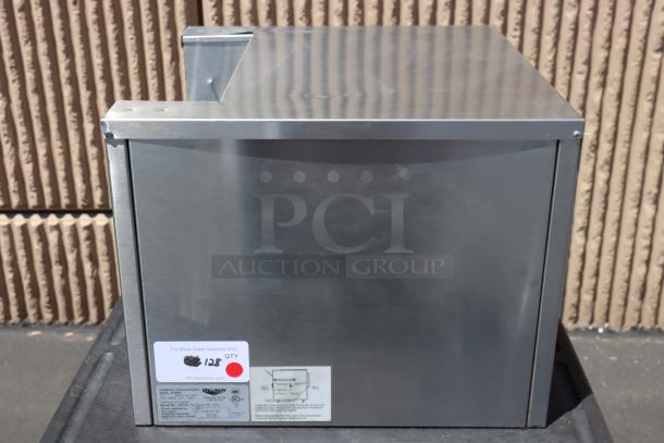 BRAND NEW Vollrath CVT4-208900 conveyor toaster, scratch-n-dent, 208V, 3600W. Label shows model and auction info.