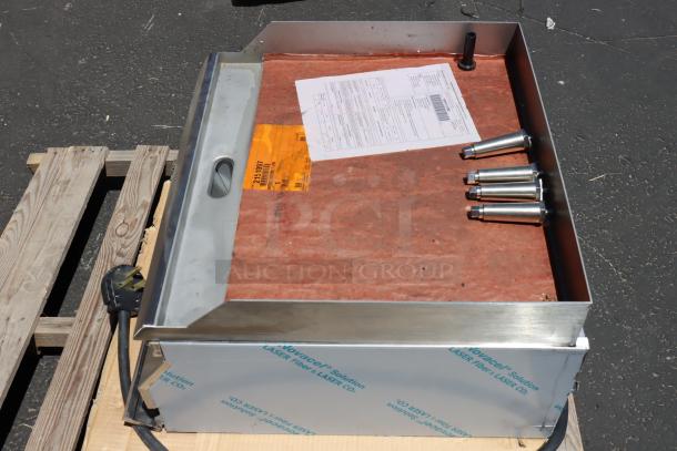 Garland ED-24G electric countertop griddle, brand new with broken leg mounts, 208V, 1 Phase, 6.7 kW. Includes legs and paperwork.