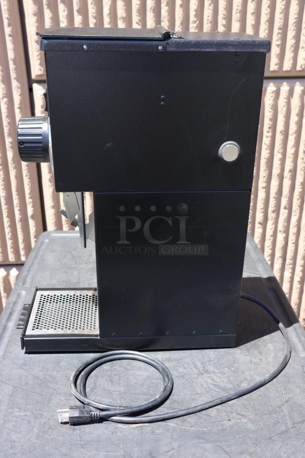BRAND NEW Bunn 22104.0000 G1 HD 1 lb. Black Bulk Coffee Grinder, 120v, side view with visible power cord.