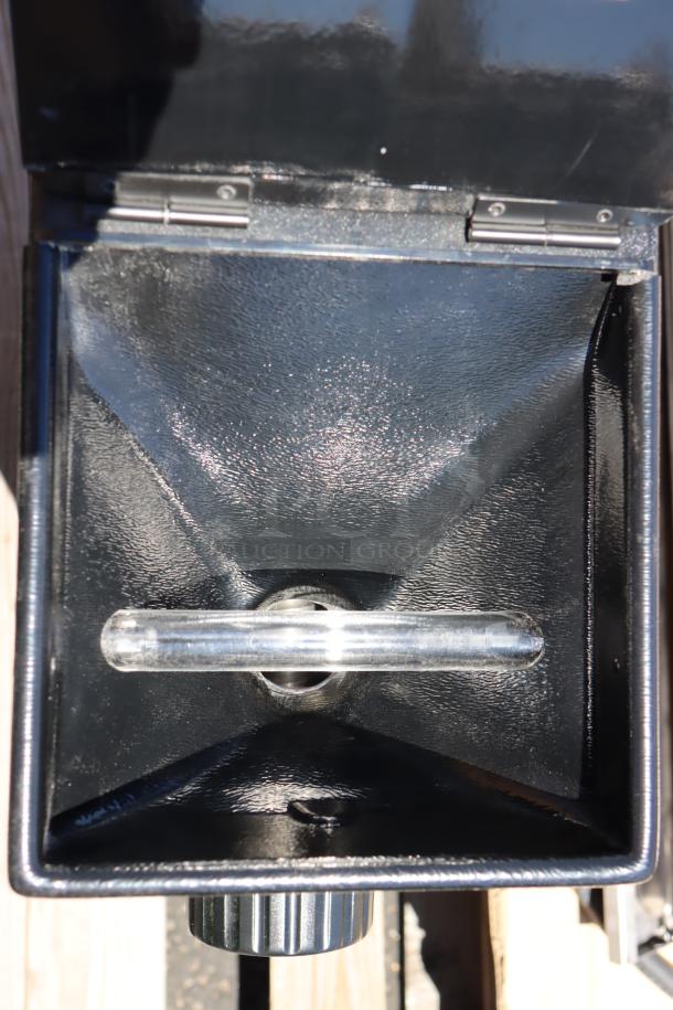 Bunn 22104.0000 G1 HD coffee grinder, black, brand new with slight cosmetic damage, 1 lb. capacity, 120v.