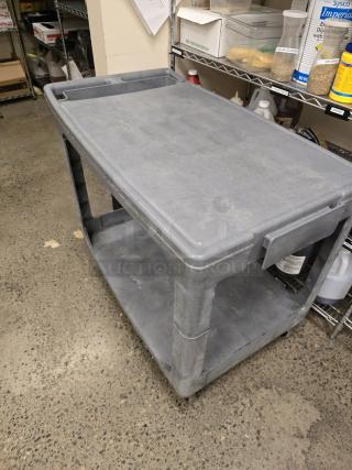 HEAVY DUTY! Rubbermaid® FG452589 Gray Medium Flat HD Two Shelf Heavy Duty Utility Cart with Extended Handle. IN EXCELLENT CONDITION!