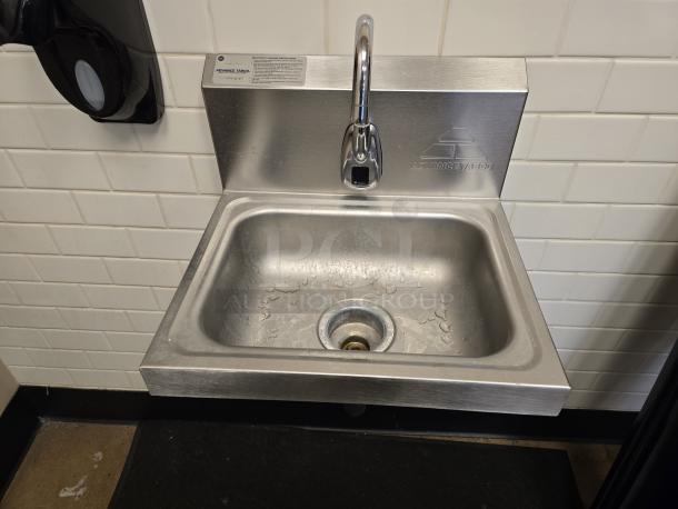 LIKE NEW CONDITION! Advance Tabco 7-PS-61 Hand Sink with Hands-Free Automatic Faucet 17x15x13-1/2 - Image 2 of 2