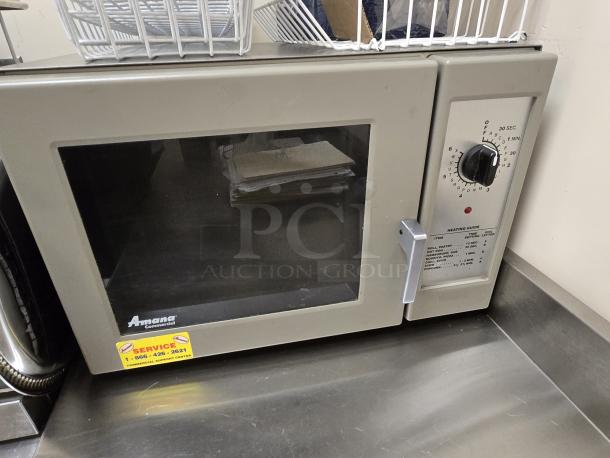 Amana Corporation RCS10D Commercial Microwave. Dial Operated With 4 Power Levels and Multiple Settings.. IN PERFECT WORKING ORDER!! S/N: 11935986CT - Image 1 of 2