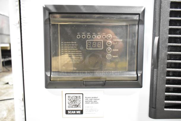 BRAND NEW SCRATCH AND DENT! 2025 Avantco 194MCH322A Stainless Steel Modular Half Cube Ice Machine - 350 lb. 115 Volts, 1 Phase. - Image 5 of 11