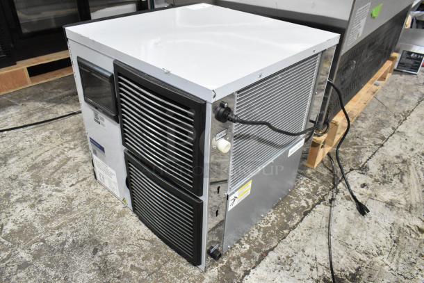 BRAND NEW SCRATCH AND DENT! 2025 Avantco 194MCH322A Stainless Steel Modular Half Cube Ice Machine - 350 lb. 115 Volts, 1 Phase. - Image 10 of 11