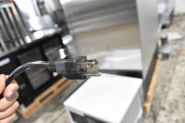 BRAND NEW SCRATCH AND DENT! 2025 Avantco 194MCH322A Stainless Steel Modular Half Cube Ice Machine - 350 lb. 115 Volts, 1 Phase. - Image 11 of 11