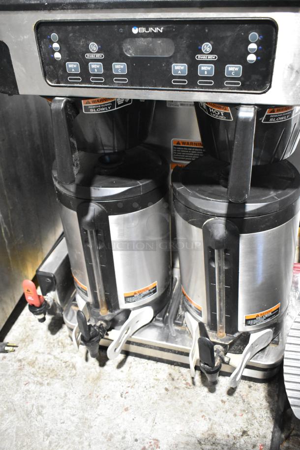 2018 Bunn ICB TWIN SH Stainless Steel Commercial Countertop Double Coffee Machine w/ Hot Water Dispenser, 2 Poly Brew Baskets and 2 Server Satellites. 120/240 Volts, 1 Phase. - Image 5 of 10