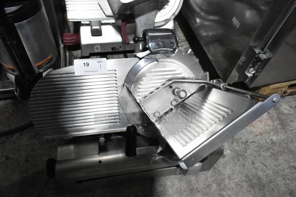 Globe Stainless Steel Commercial Countertop Meat Slicer w/ Blade Sharpener. 115 Volts, 1 Phase. - Image 1 of 8