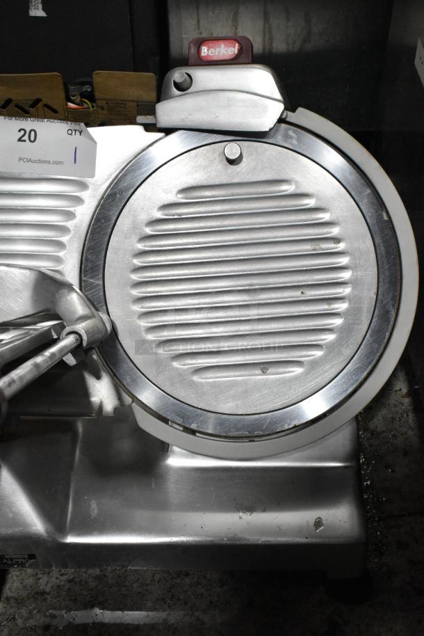 Berkel Stainless Steel Commercial Countertop Meat Slicer w/ Blade Sharpener. 115 Volts, 1 Phase. - Image 3 of 6