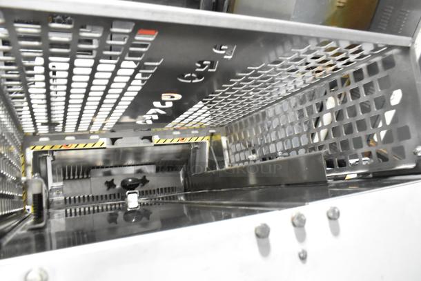 Oliver 797-32NC Metal Commercial Floor Style Bread Loaf Slicer w/ Pro Guard Artisan Bread Safety Chute. 115 Volts, 1 Phase. - Image 4 of 8