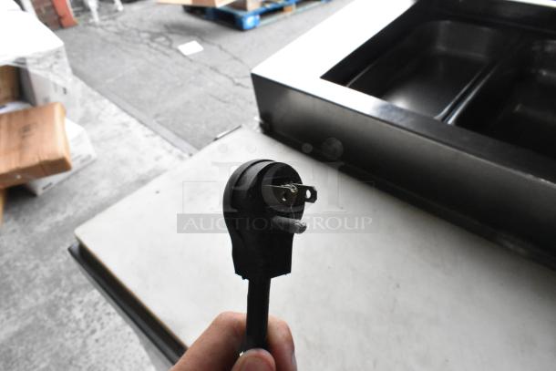 Kool It LX-46R B Metal commercial 2 Door Reach In Cooler Merchandiser w/ Poly Coated Racks on Commercial Casters. 115 Volts, 1 Phase. - Image 8 of 8