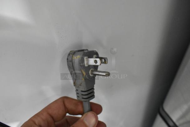 General Electric GE GBE10ESJASB Stainless Steel Cooler w/ Freezer. 115 Volts, 1 Phase. - Image 6 of 6
