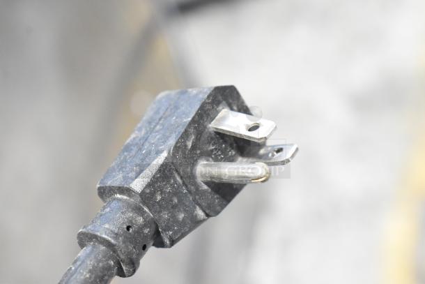 Turbo Air M3F24-1-N Stainless Steel Commercial Single Door Reach In Freezer on Commercial Casters. 115 Volts, 1 Phase. - Image 6 of 7