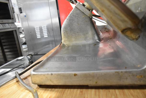 Hobart 16125 Stainless Steel Commercial Countertop Meat Slicer. 115 Volts, 1 Phase. - Image 5 of 8