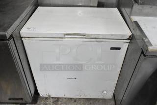 Magic Chef HMCF7W3 Chest Freezer. 115 Volts, 1 Phase. - Item #1195018