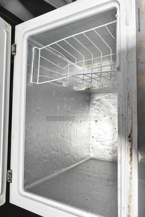 Magic Chef HMCF7W3 Chest Freezer. 115 Volts, 1 Phase. - Image 3 of 6