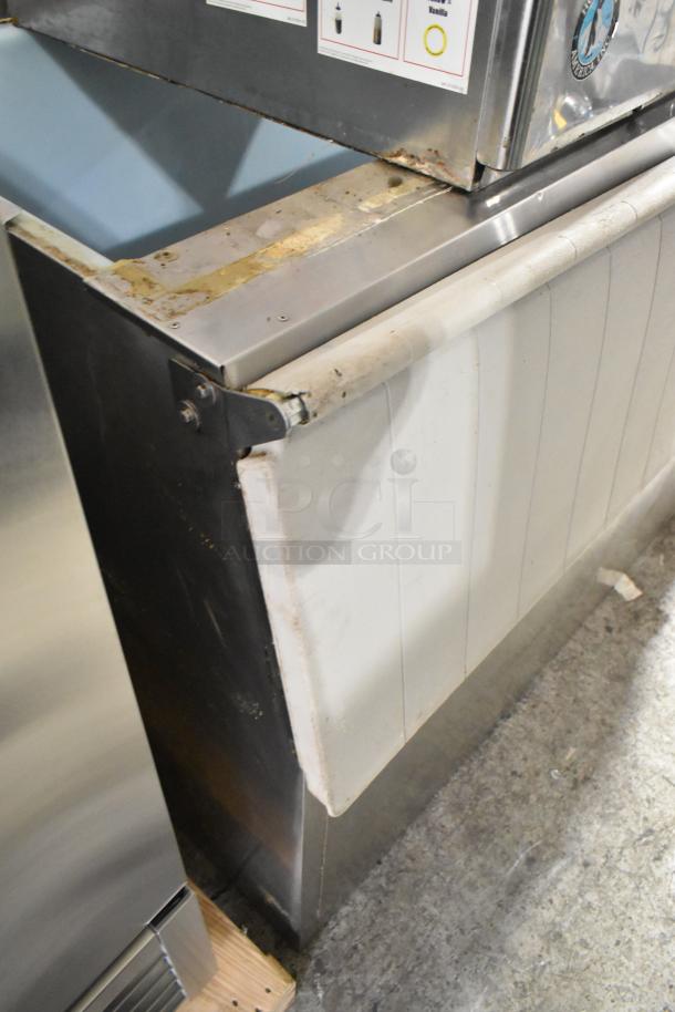 Hoshizaki Stainless Steel Commercial Ice Head on Commercial Ice Bin. 125/250 Volts, 3 Phase. - Image 7 of 15