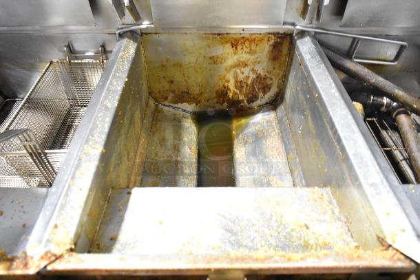 Stainless Steel Commercial 3 Bay Deep Fat Fryer. - Image 6 of 11