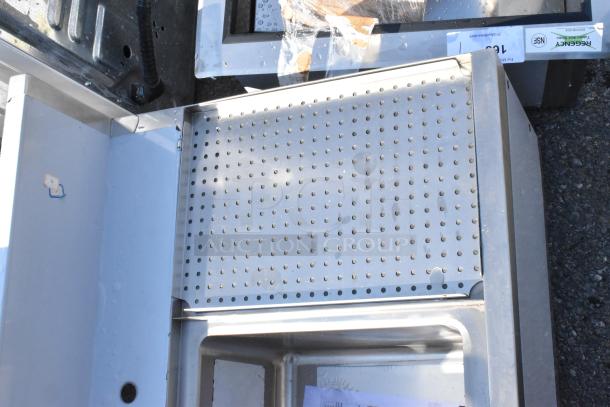 BRAND NEW SCRATCH AND DENT! Regency 600B1193612S Stainless Steel Single Bay Sink w/ Dual Drain Boards. - Image 4 of 8