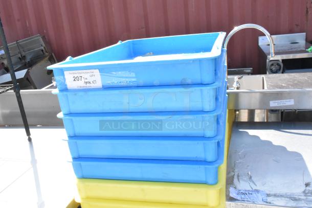 16 Poly Dough Bins and Dough Bin Dolly. 16 Times Your Bid! - Image 3 of 5
