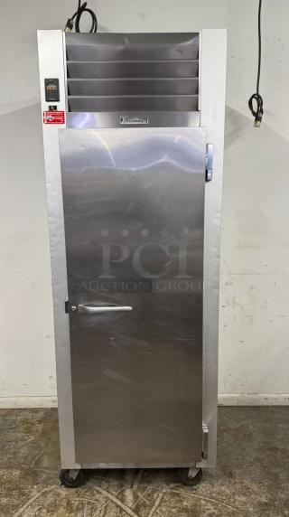 SUPER! Traulsen G10010 G Series Solid Door Reach-In Refrigerator, 1 Section