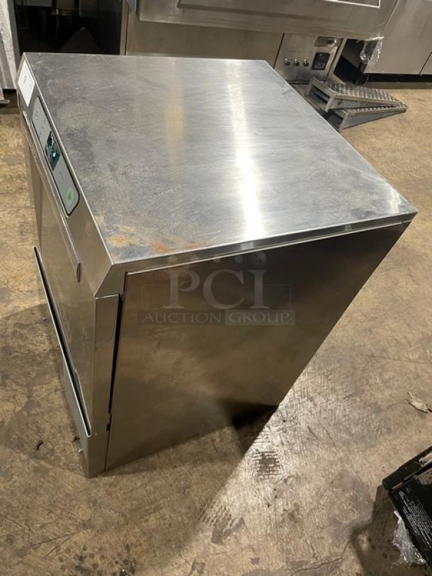 Hobart LXER Advansys LXe Series stainless steel undercounter dishwasher, Energy Star certified, model LXER, 120/208-240V, 1 phase.