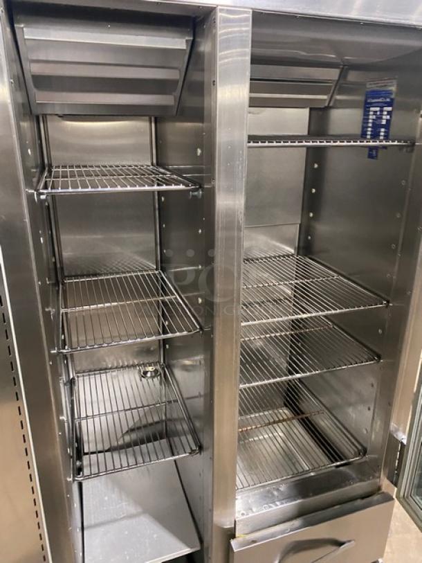 Traulsen URS36DT stainless steel fridge/freezer combo with chrome wire racks, model URS36DT, 115V 1 phase, excellent condition.