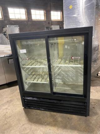True Commercial Black Double Glass Sliding Door Reach In Merchandiser Refrigerator! With Poly Coated Wire Racks! Model: GDM-41SL-54 SN: 1-4676738! 115V 1 Phase! - Item #1196321