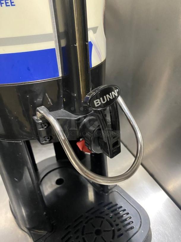Bunn Commercial Electric TF Server with brew-through lid, model TFServer, SN: TF00240220, in good condition.