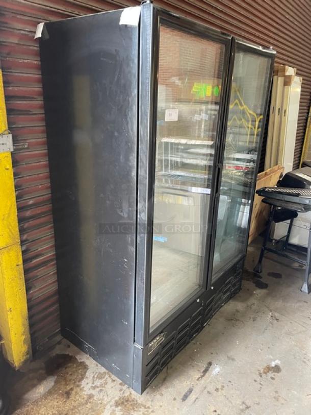 Kool-It 2022 Signature Series double glass door merchandiser refrigerator, black, poly coated wire racks, SN: H89228500756.