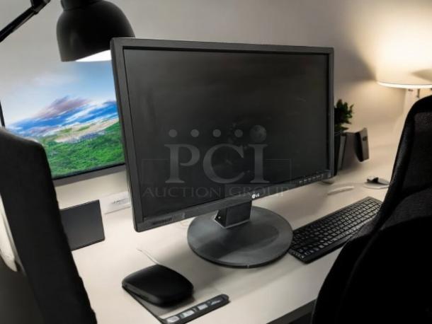 LG 22MB35PY-I 22" Full HD Widescreen IPS LED Monitor, great condition, fully tested, black stand, office setting.