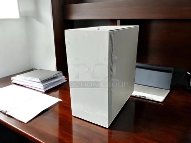 NZXT ATX PC custom computer case in excellent condition, white with USB-C, tempered glass, and fans; fully tested and working.
