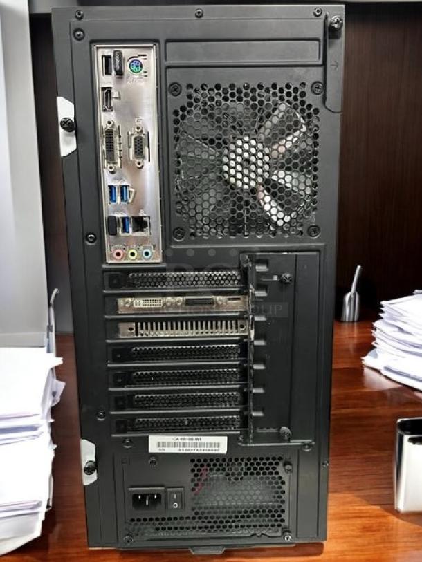 NZXT ATX PC custom computer case, white, excellent condition, with fans, USB-C, tempered glass, fully tested and working.