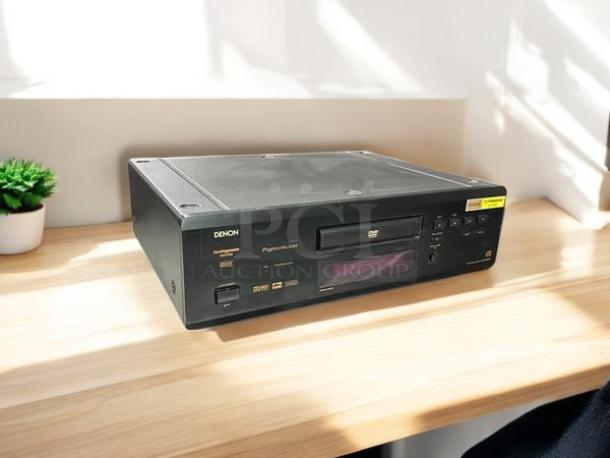Denon DVD-2800 Progressive Scan DVD Player, excellent condition, fully tested and working. Black finish, front controls.