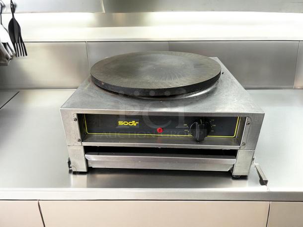 Equipex 400E Single Crepe Maker with cast iron plate, 15 3/4", tested and working, 240v/1ph, great condition.