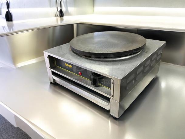 Equipex 400E single crepe maker with 15.75" cast iron plate, in great condition, 240v/1ph, tested and working.