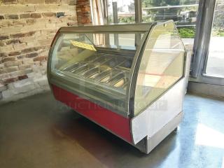 Great Condition - Oscartielle Model C83FK-9SC 24 Pan Gelato Ice Cream Case, 220 Volts 1Ph. - Tested & Working - Item #1195634
