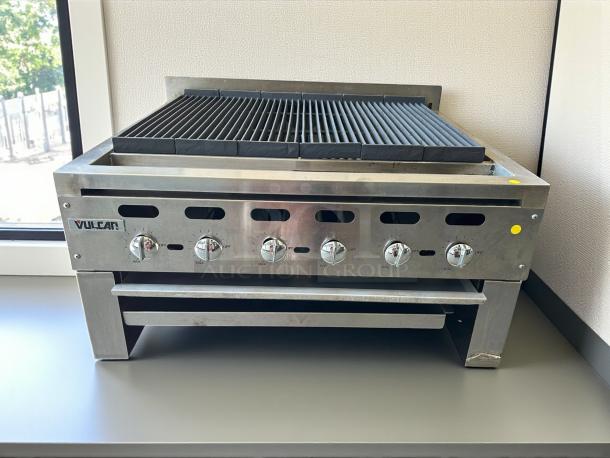 Vulcan VACB36 36" radiant charbroiler with cast iron grates, natural gas, tested and working, excellent condition.