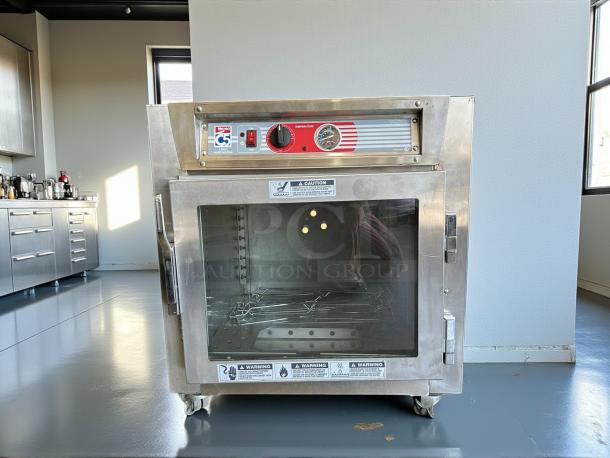 Metro C563L-SFC-L heated holding cabinet with clear doors, under counter design. Tested, working, in clean condition.